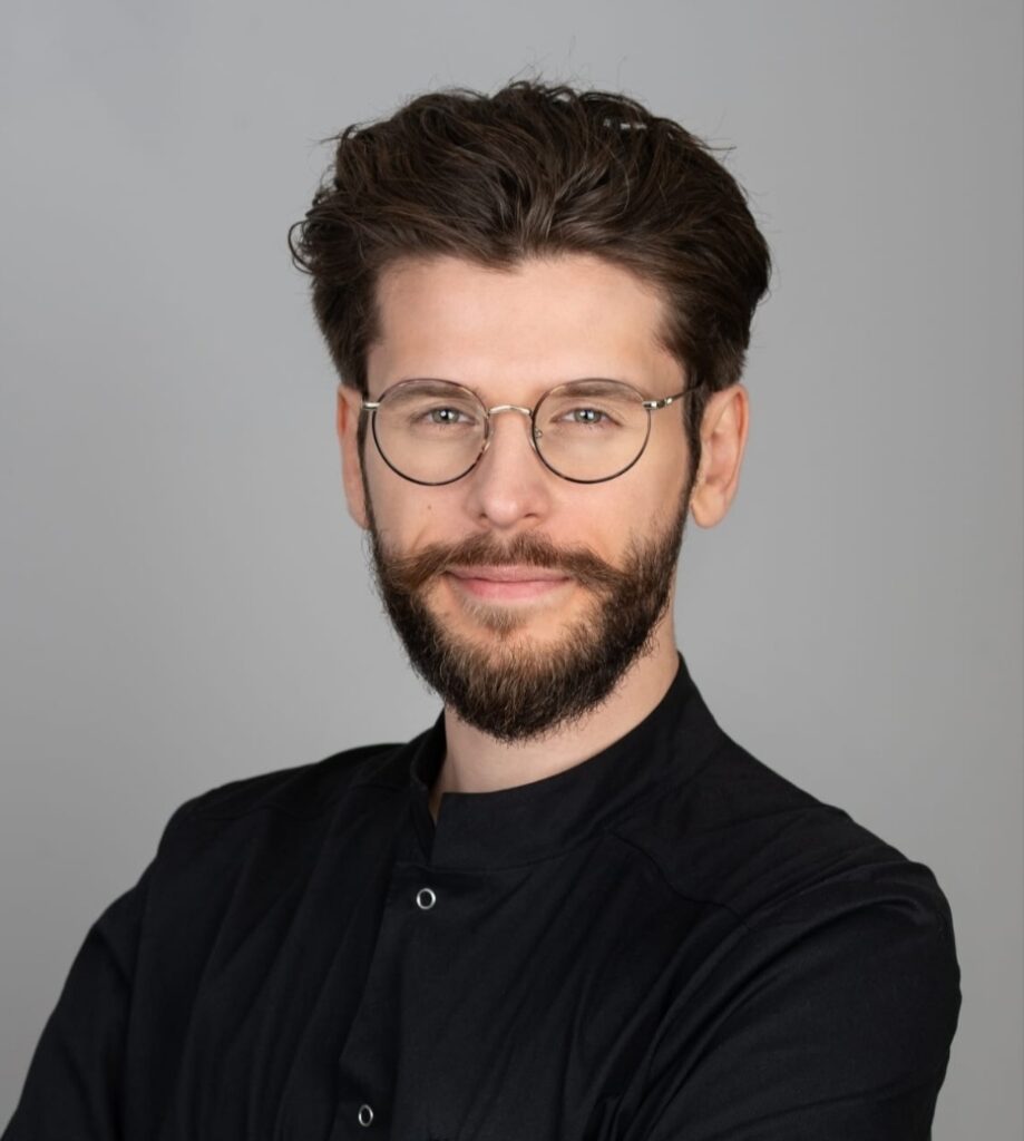 LEK. DENT. SPEC. ORTODONTA KAMIL OSASIUK